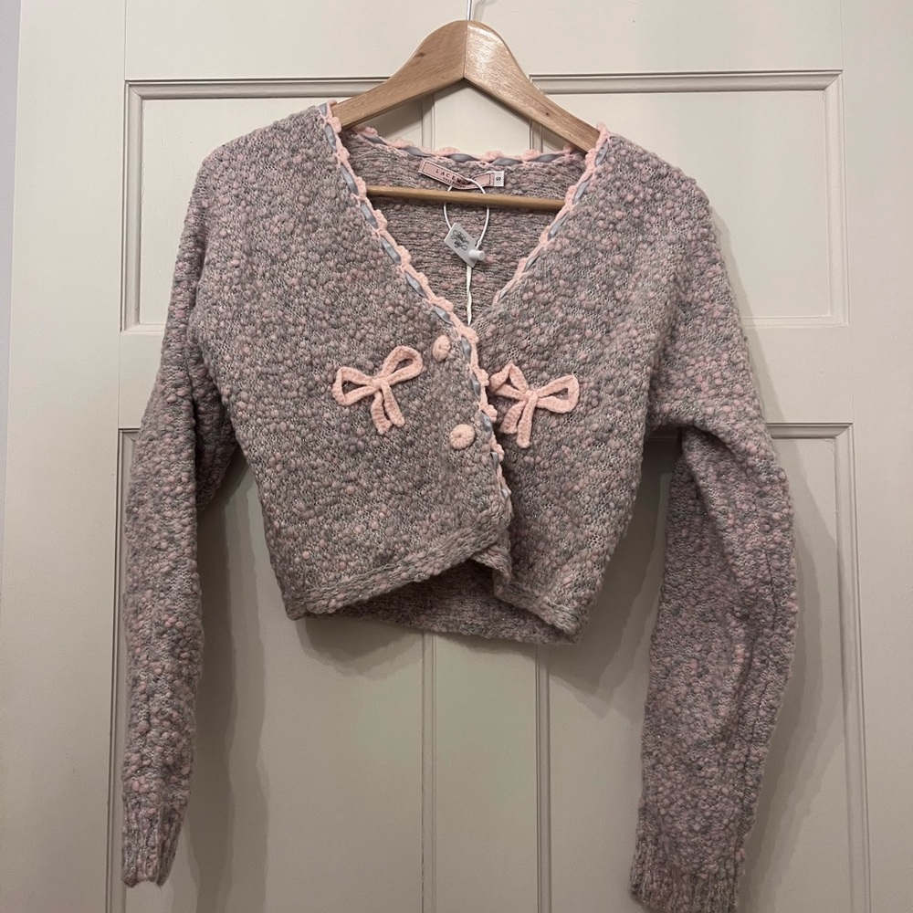 Cropped Bouclé Bow-Accent Sweater Cardigan - Pink/Gray